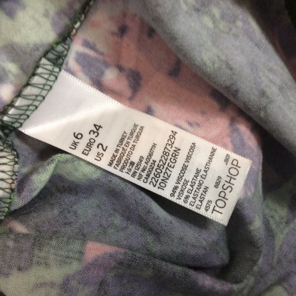 ❌SOLD❌ TOPSHOP Camo Floral Zipper Stretchy Dress - Picture 8 of 8